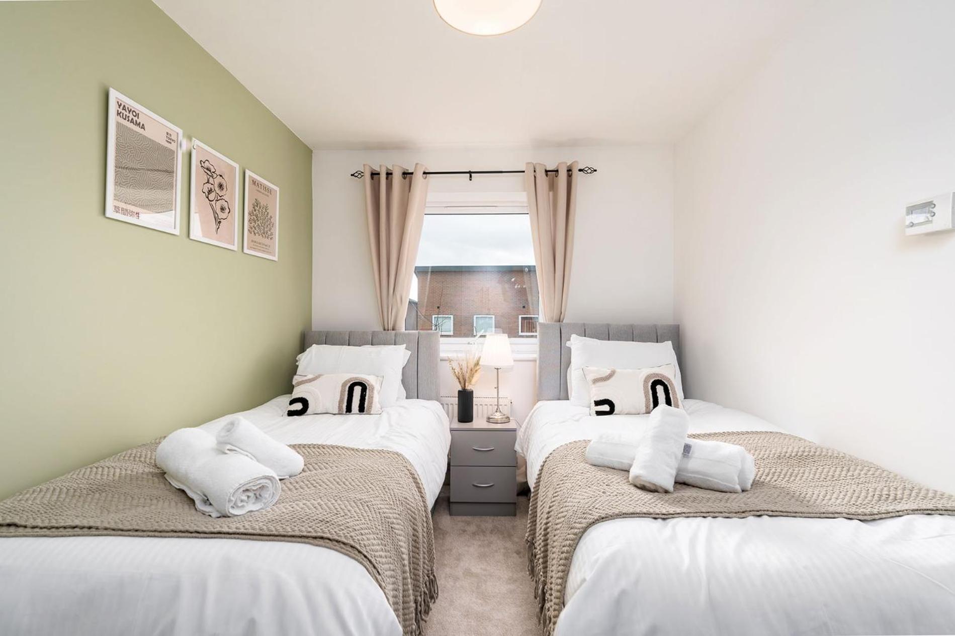 6 Guests - 3 Bedrooms - Free Wi-Fi - Manchester Eksteriør bilde